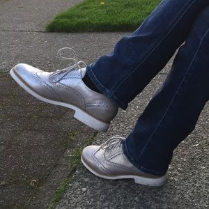 Silver Rockport oxfords